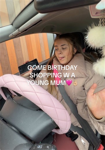 That baby carrier is so handy but my god my shoulders😩 anyway let’s go into town 🩷 #minivlog #realisticmomlife #youngmum #dayinthelife #mumlifeunfiltered