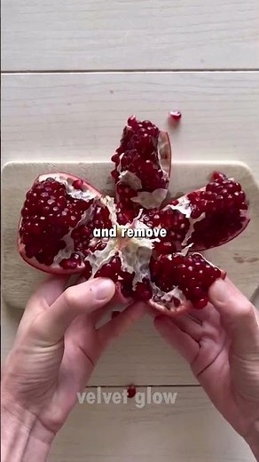 The EASIEST Way to Open a Pomegranate! 😱🍇✨