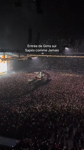 L’entrée de @gims pour sa première soirée est folle ! | Paris La Défense Arena