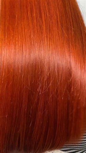 Nutrapél Oficial on Instagram: "Hay tonos que trascienden temporadas… y el cobrizo es uno de ellos 🧡✨ Consíguelo con el nuevo ColorTech, con aceite de argán, vitaminas y aminoácidos, una nueva fórmula que protege la fibra capilar, mejora la uniformidad del color y aporta mayor brillo y suavidad, llevando el color a otro nivel.✨🧡 #copperhair #cobrizos #cobrizosperfectos #colortech #aceitedeargán"