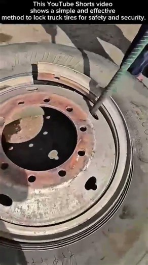 Just Use This Method to Lock the Truck Tires Safely #shortvideo