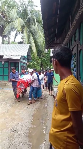 যে শরীর নিয়ে এত অহংকার, একদিন সেই শরীরই মাটির নিচে মিশে যাবে। আল্লাহর কাছে ফিরে আসো।