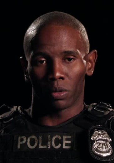 Nightwatch S04:E10 - Freak Show