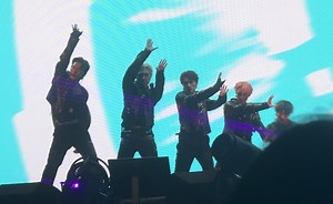 就这个dance break爽啊！！【威神v 超时空 回（turn back time）团体4K直拍】WayV On the way 武汉场演唱会