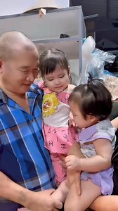 Sinh nhật ông Ngoại mà các cháu giành thổi nến 🎉🎉🎉 | LINGO GROUP - Tiến sĩ Dane Truong