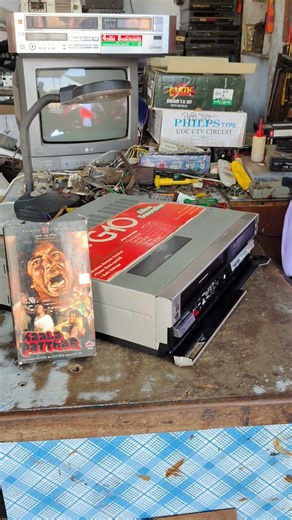 Old Video Cassette Recorder Repair. #national #vcr #vhs #electronic #repairing #vintage #shorts