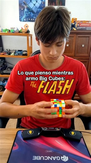 Uno se disocia bien fuerte 😵‍💫 | #rubikscube #speedcubing #humor #faviorcuber