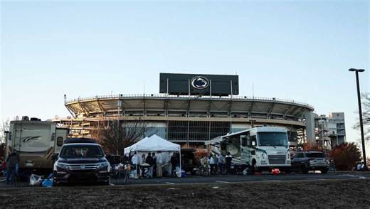 Beaver Stadium: Seating capacity, rank, records