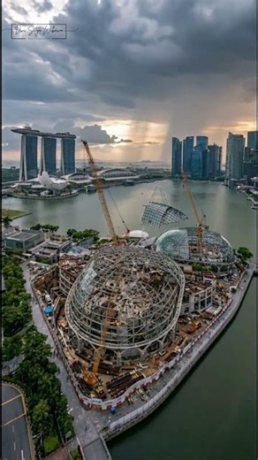 Esplanade – Theatres on the Bay.