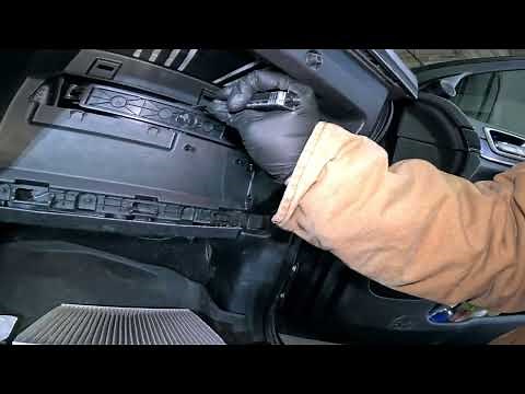 4K 2020 Jeep Grand Cherokee Cabin Air Filter Replacement