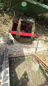 Un Glamping totalmente diferente a todos los demás? Te presentamos The Nest, el nido glamping de Colibamboo Ecoresort, cologado de un árbol, con una hermosa terraza con vistas al cañón del Río Negro, en Pacho, Cundinamarca, una experiencia inolvidable llena de privacidad y exclusividad. Baño y ducha en bambú, jaccuzi tipo tina para relajarse y recargar la vida. Disfruta de un plan en pareja cerca a Bogotá como ningún otro. Si te gusta lo diferente y único, ven y vive el tuyo a tu manera, natural