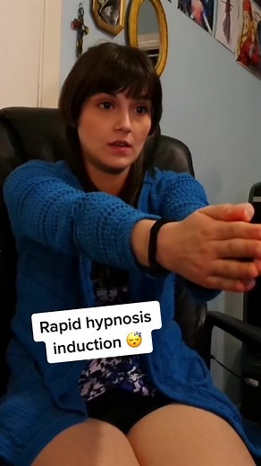 Corie is going in a deep trance with a rapid induction 😴 #hypnosis #hypnotizedgirl #hypnotized