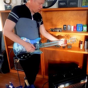 Check out the sunlight shining through a real fretless glass guitar, shadows of the blues. @prsguitars @voxamplification @jimdunlopusa #dunlopartist #glass #blues #ned | Ned Evett