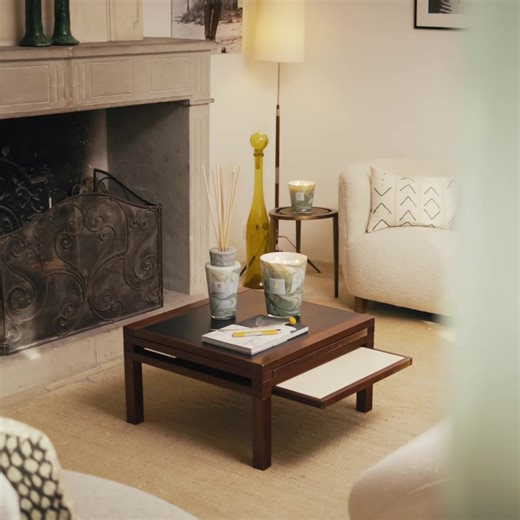For our limited Spring–Summer collection, each scented candle and diffuser is conceived as a decorative piece inspired by the elegance of Provençal bastides. An invitation to wander, to breathe in the fragrances of an endless summer, and to reveal the timeless beauty of our seasonal creations. | Baobab Collection