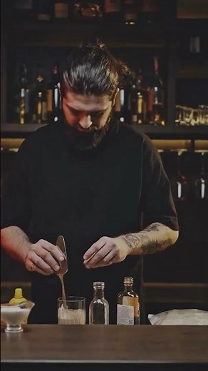 How to Make a Black Russian Cocktail! #cocktail #vodka