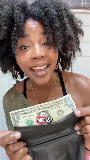 Lorals on Instagram: "They’re perfect for any 🍩 whether in the front or the back! The gusset on Lorals is 6-inches wide, offering extra coverage and making it super easy to adjust. Once they’re on, it really comes down to how much cheek you want to show...which is a great dilemma to have. #Explainer #TrySomethingNew #ProductsYouNeed #StepbyStep #HealthAndWellness"