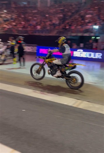 Vidéos de david rinaldo (@david_rinaldo) avec son original - david rinaldo