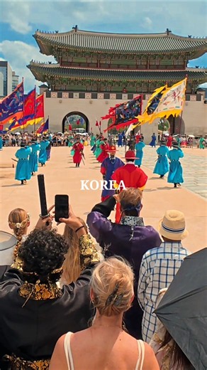 무더운여름 외국인 관광객, 서울 광화문 경복궁 수문장 교대식 A Walking Tour of Gwanghwamun, Gyeongbokgung Palace in Hot Seoul