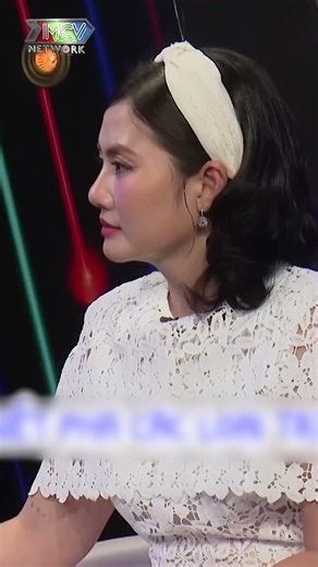 NÓNG GIẬN LÀ... NÉM LUÔN ĐIỆN THOẠI, MC QUYỀN LINH CŨNG HẾT HỒN!