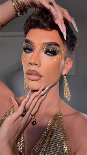 L U C A S R O D G E R S | this might be one of my fav looks like… ever 🤭👀 follow @lucasrodgerss for more ;) - #makeup #makeuptransformations #beauty #transition... | Instagram