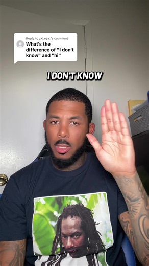 Replying to @zxi.eya_ difference between “idk” and “hi” in ASL #fyp #asl #chaadcrb #funny #foryoupage