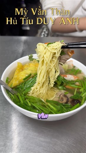 Travel Hanoi Like A Local Day 1 🇻🇳 | Ultimate Food Guide, Old Quarter & Hoàn Kiếm Lake