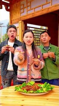 Trash to Treasure? The Shocking Spicy Octopus Prank You Won’t Believe! 🐙🔥#shorts