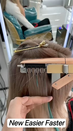 Will you choose this fastest 6d method for hair extensions? ❤️#6dhairextensions #hairextensions #hairextensionskuwait #seamlessclipins #tapeins #geniusweft #itipextensions #invisibletapehair #hairtransformation #blondehlights #hairextensionseurope #flattiphairextensions#nanoextensions #loophair #hairextensionsalon #utiphair #tapeweft #hairtutorial #icehairextensions #geniuswefts#handtiedextensions #weftextensions #balayagehairstylist#tapeinextensions #hairextensionsusa#hairextensionsuk #hairexte