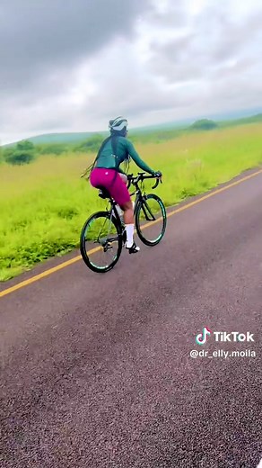 Cyclist Girl's Inspiring Journey on Two Wheels