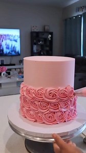 13K views · 281 reactions | Pink Rosette Piping design with Wilton 1M Tip #reelsviralシ #reelsviralfb #reelsfbシ #reelsfacebook #trendingreelsvideo #cakesbydammie #StarsEverywhere #pipingbuttercream #rossettecake #pipingtips #pipingtechniques | Cakesbydammie | Facebook