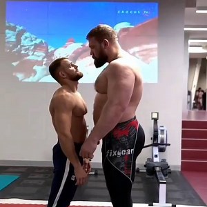 David vs Goliath | Stars of Bodybuilding