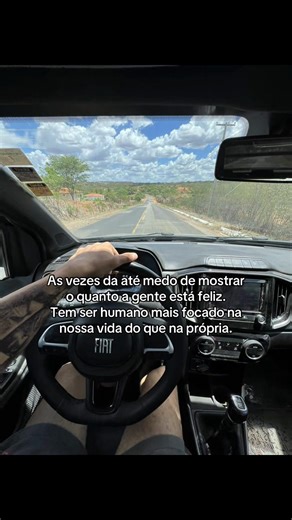 Medo de Mostrar a Felicidade nas Redes Sociais