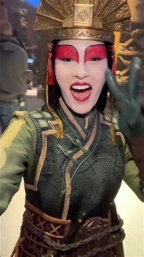Turning into a Kyoshi Warrior in 3, 2... 🪭 #AvatarTheLastAirbender #Netflix