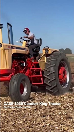 CASE 1030 Tractor Plowing