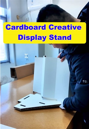 No screws, no glue, just display stands made entirely of cardboard.#cardboard #cardboardcrafts #ecofriendly #diyprojekt #booth