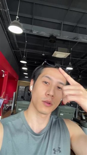 เครื่องเล่นแน่นมาก: ไบร์ทรพีพงศ์