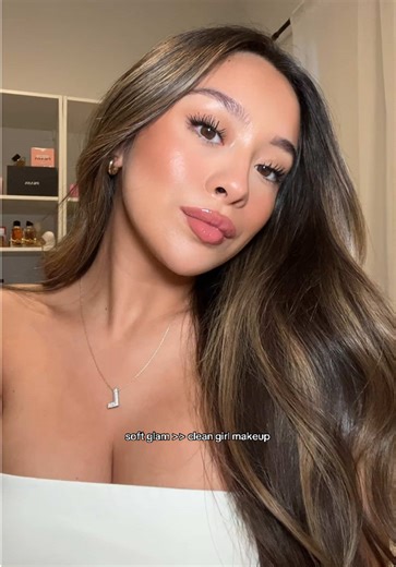 Soft Glam Makeup Look for 2026