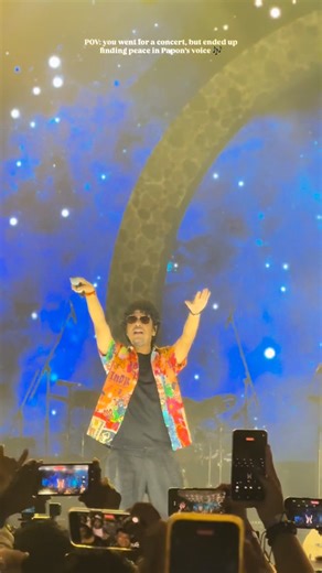 𝓢𝓪𝓴𝓼𝓱𝓲𝓲 💕 on Instagram: "When papon sings, time just stops 🎤💫 @paponmusic 🫶 . . . . . #papon #paponmusic #musician #music #guitar #guitarist #song #songs #love #concert #live #liveconcert #paponlive #viral #viralvideos #friends #gang #oktoberfest #oktoberfest🍻 #goa #goaconcert #awaited #reels #fyp #instagramreels #explore #explorepage #instagram"