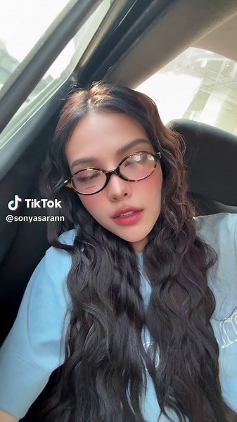 Urban Reflections: A Deep Dive into Everyday Moments