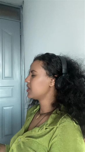 Eleni🎙 (@__eleni)’s videos with original sound - Eleni🎙