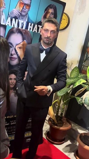 The premiere of the film "Connection Error" starring Belçim Bilgin and Onur Tuna took place.