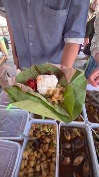 Empal Gentong with beef lung and beef skin side dishes #food #foodie #culinary