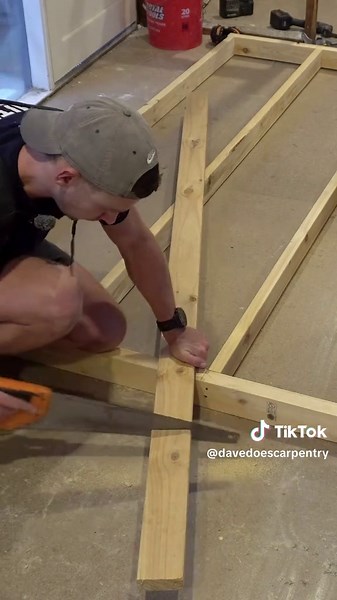 I tried to build a wall the old school way and that was hard enough. Thank god for power tools, I have no idea how carpenters did this every day for years #framing #carpentry #chippy