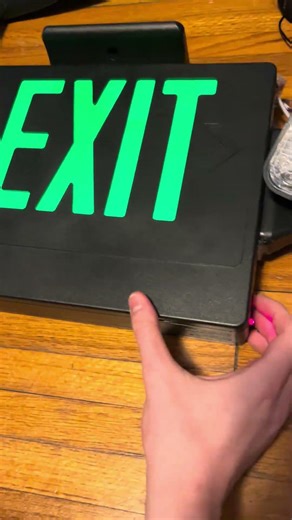 Testing my older yuayo lixin exit sign combo #emergencyequipment #exitsign #shorts