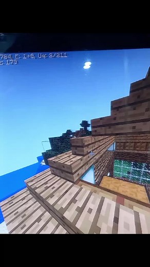 Creepy Cross Spawns in Eaglercraft Gameplay