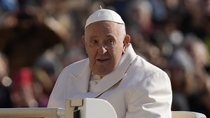 Pope Francis to remain hospitalized with respiratory infection