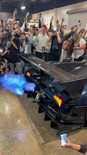 Vicente Sabio | Pagani Zonda R, el coche rompe tímpanos 💀 #coches #deportivos #horacio #pagani #zonda #sonido | Instagram