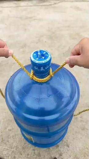 A Practical Knot for Carrying Jugs Anywhere #knowledge #knot #rope