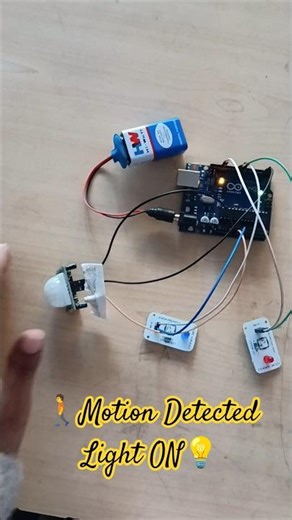 Motion Detection Light ON 💡#motionsensor #arduinoproject