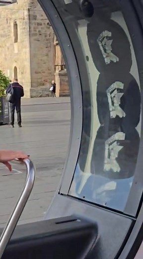 Installation zum Silbersalz-Festival auf dem Marktplatz lädt zum Mitmachen ein https://dubisthalle.de/mit-muskelkraft-zur-poesie-loop-installation-eroeffnet-silbersalz-festival-der-wissenschaft-und-medien | Du bist Halle / Saale